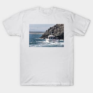 Serenity III Farne Islands tour boat moves near a Guillemot colony T-Shirt